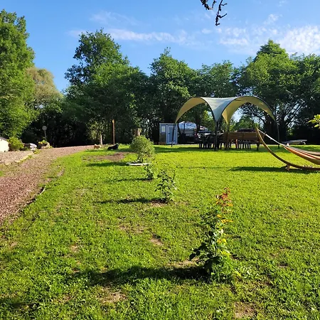 Lyxtält Clos Des Monts Tente Safari Saint-Martin-des-Besaces